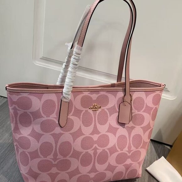 COACH Women's New CITY Buckle Shoulder Tote Shopping Bag. CAL49 Pink, Size 33×29 - Picture 3 of 7